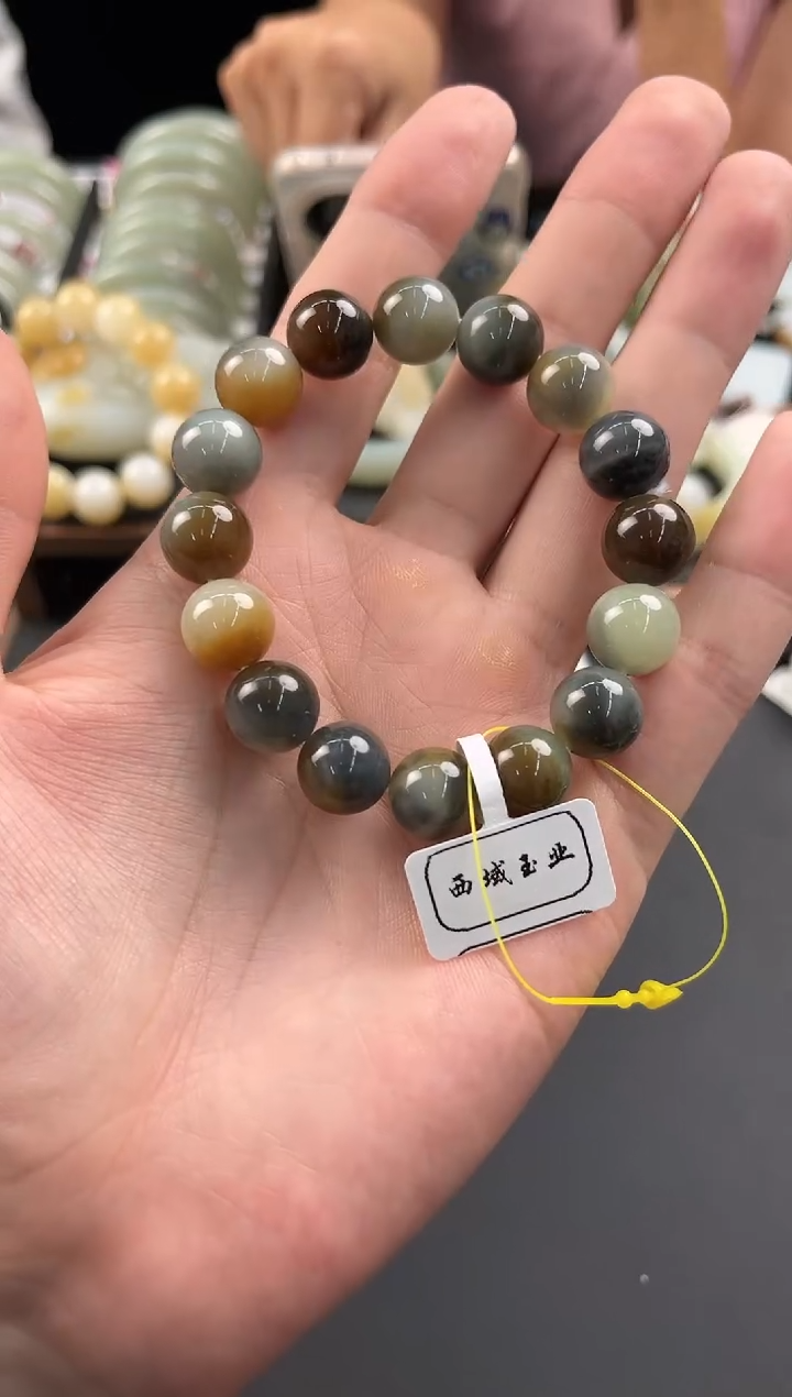 未镶嵌手串和田玉若羌楼兰三色手串卡12微色差（16颗）