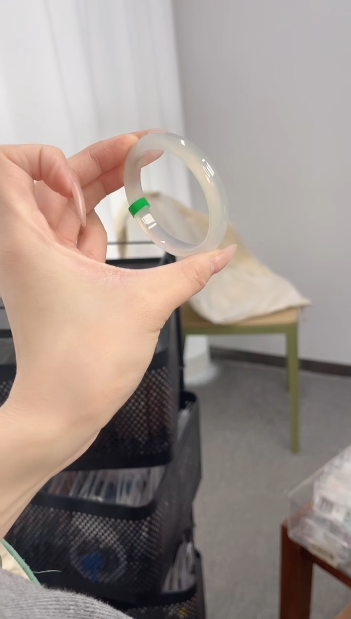 玛瑙/玉髓手镯未镶嵌51-52圈口