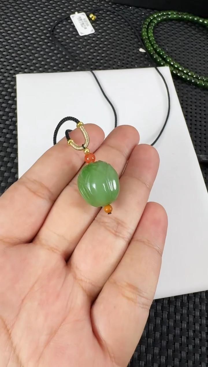 和田玉（碧玉）未镶嵌吊坠莲花珠