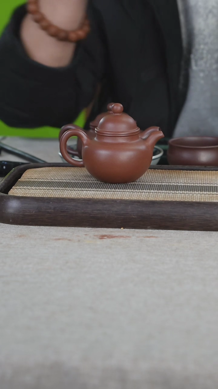 【闪购商品】紫砂茶壶龙血砂掇球150cc（微瑕不退不换）