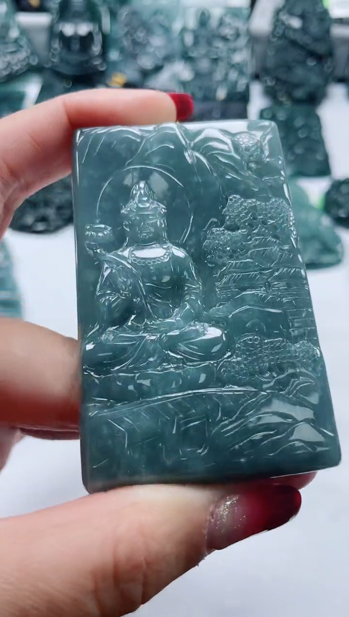 【闪购商品】翡翠颈饰未镶嵌               