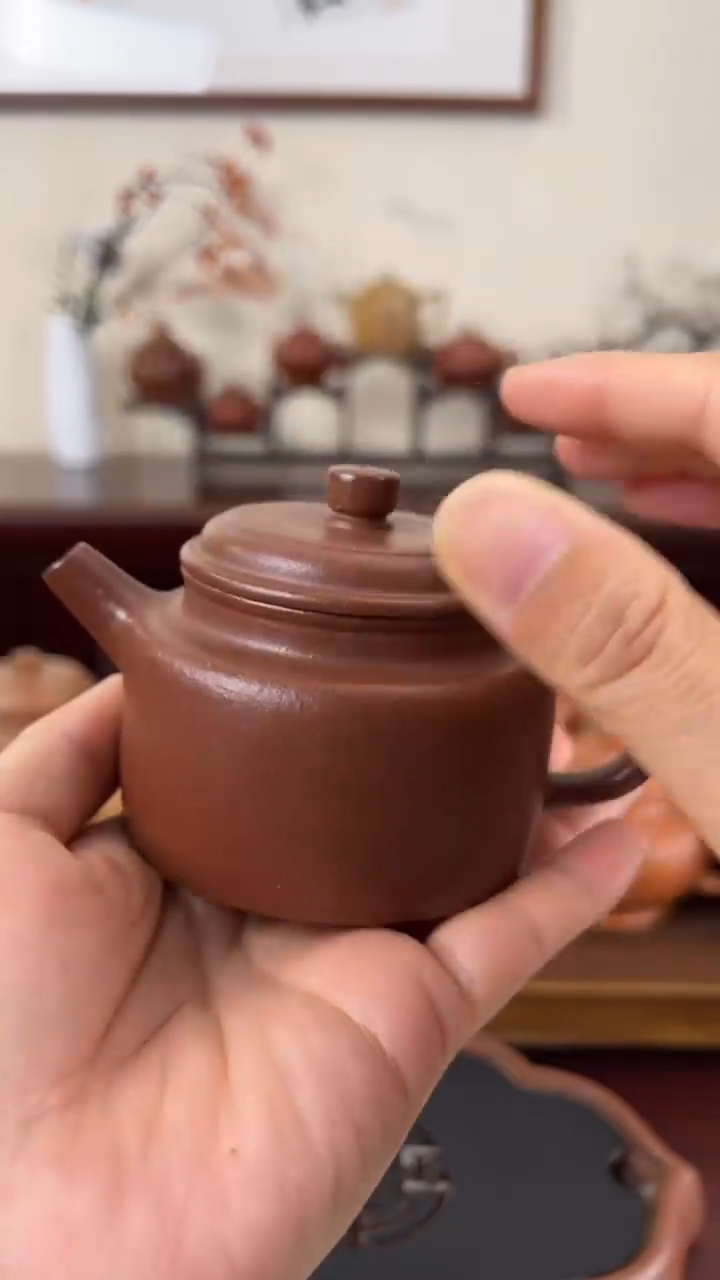 【闪购商品】紫砂茶壶红降坡德钟壶150CC