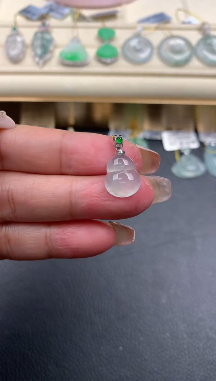 【闪购商品】翡翠颈饰18K金镶嵌D903