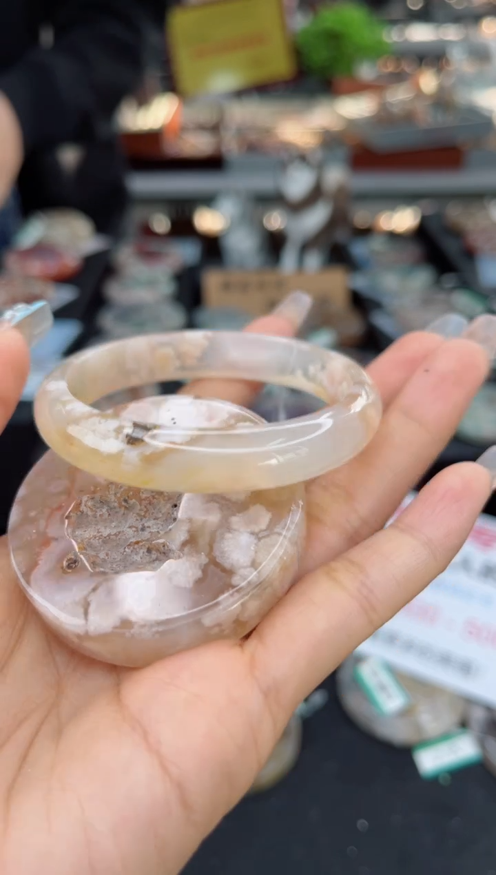 【闪购商品】石英质玉手镯未镶嵌55圈口（赠品镯心）1321689