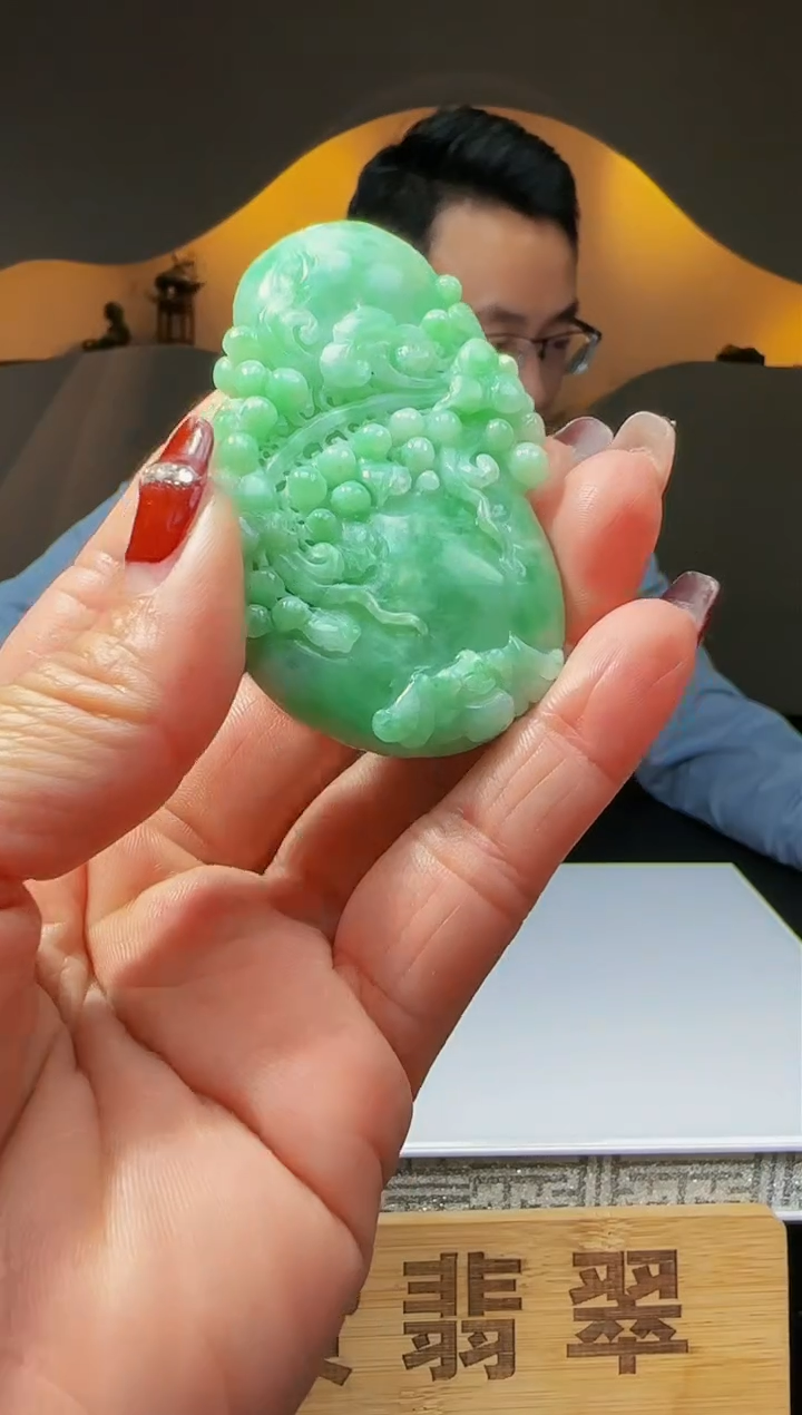 【闪购商品】定制翡翠未镶嵌Q03111翡翠毛货