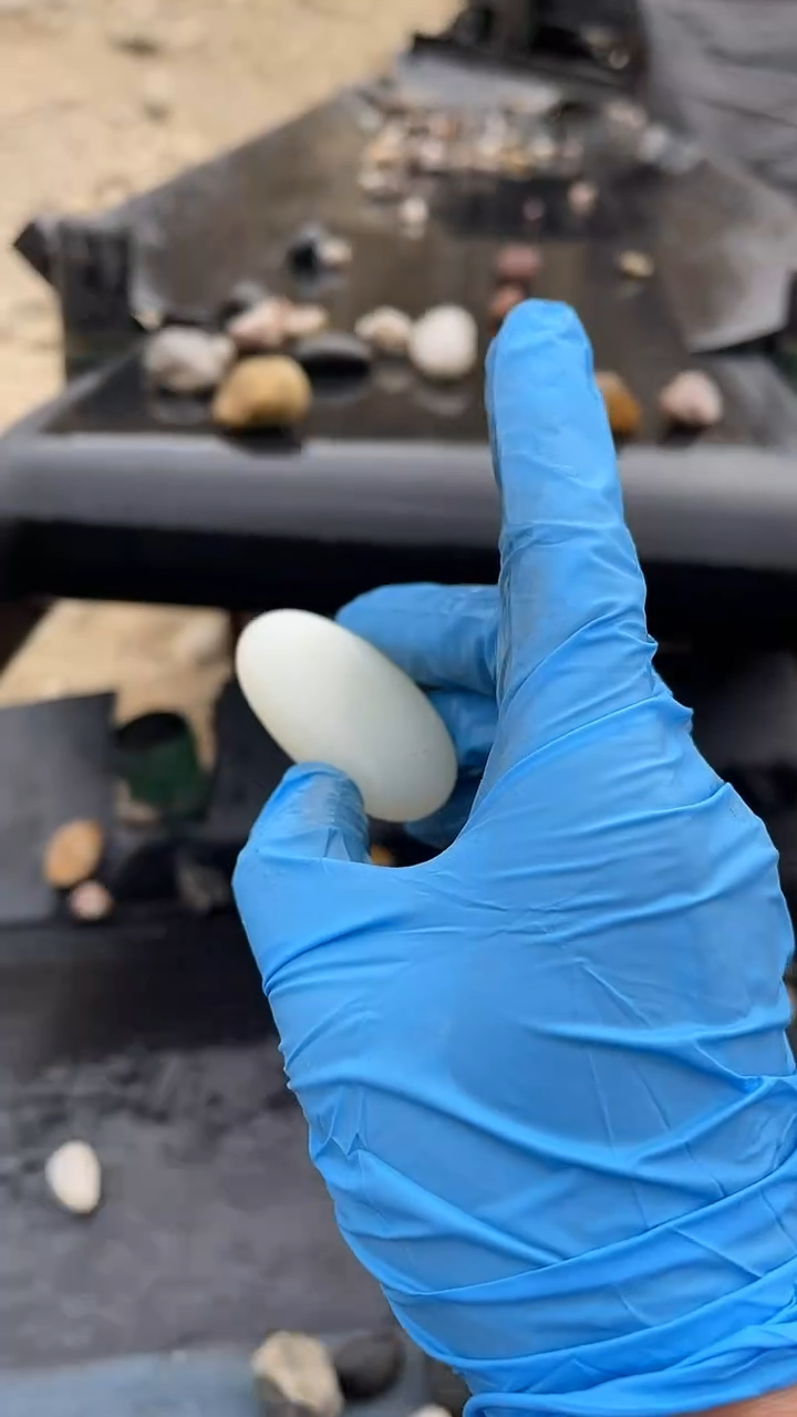 颈饰未镶嵌和田玉（糖玉）0013