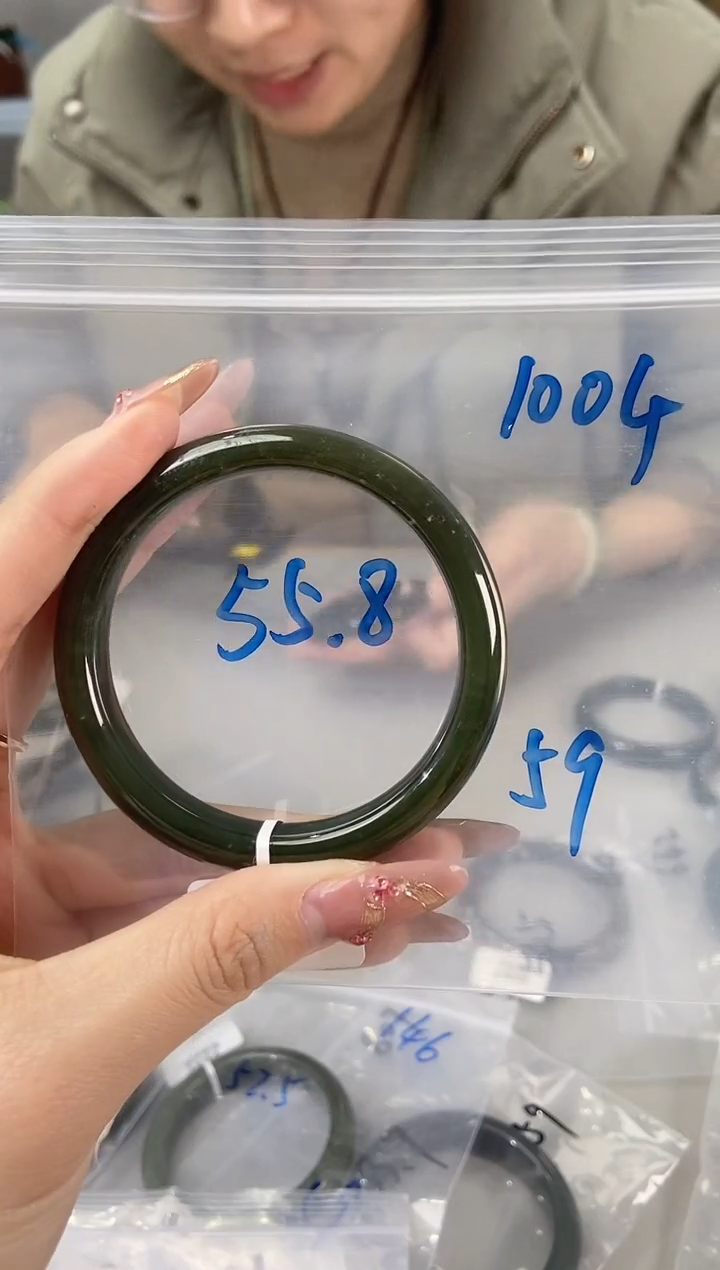 【闪购商品】和田玉手镯未镶嵌和田玉手镯1004