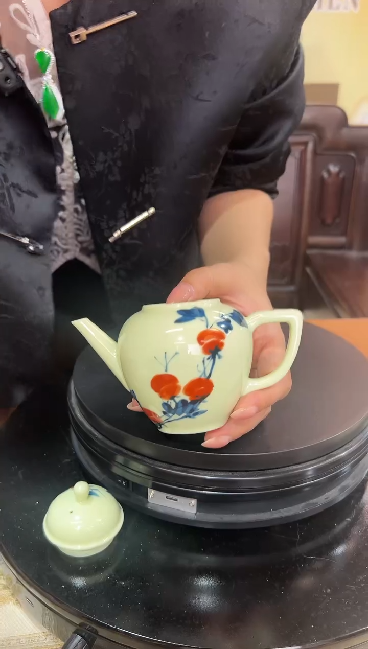 摆件瓷绿稀土事事如意壶