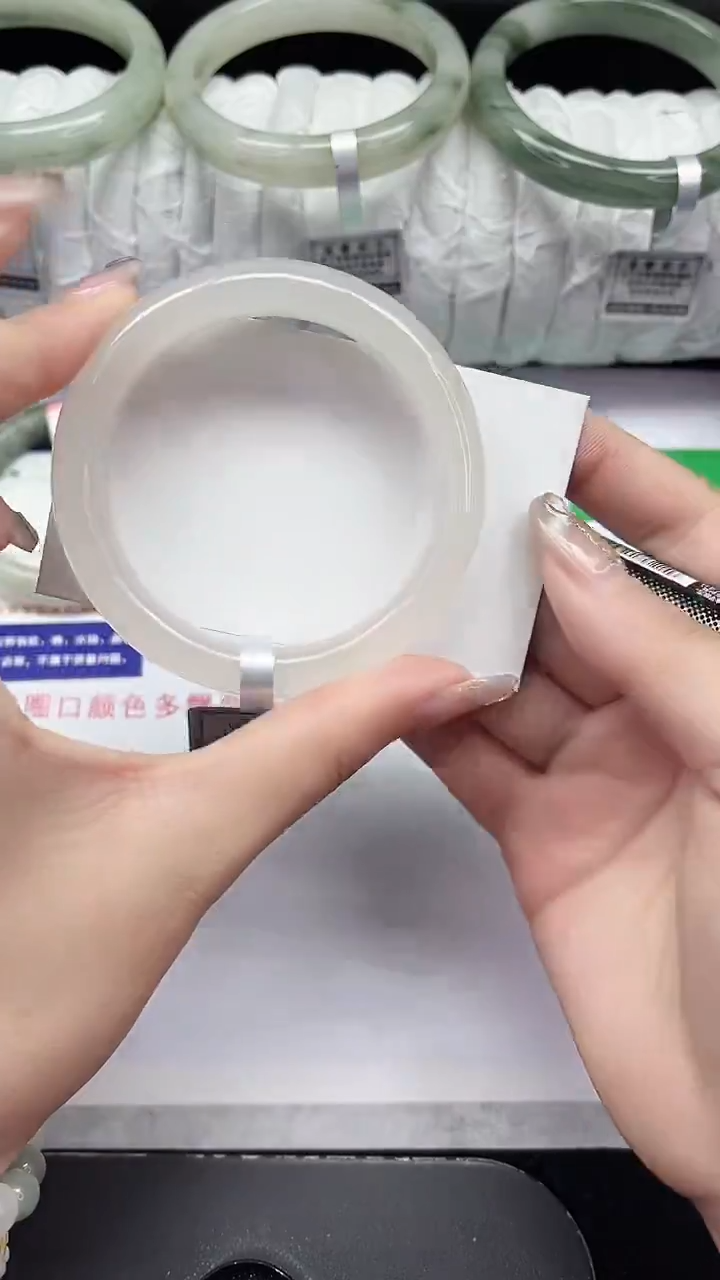 未镶嵌手镯石英质玉10-54/55