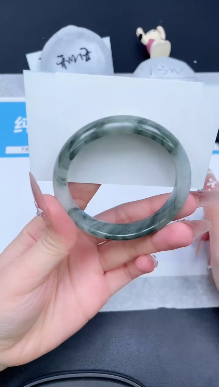 【闪购商品】石英质玉手镯未镶嵌94-55