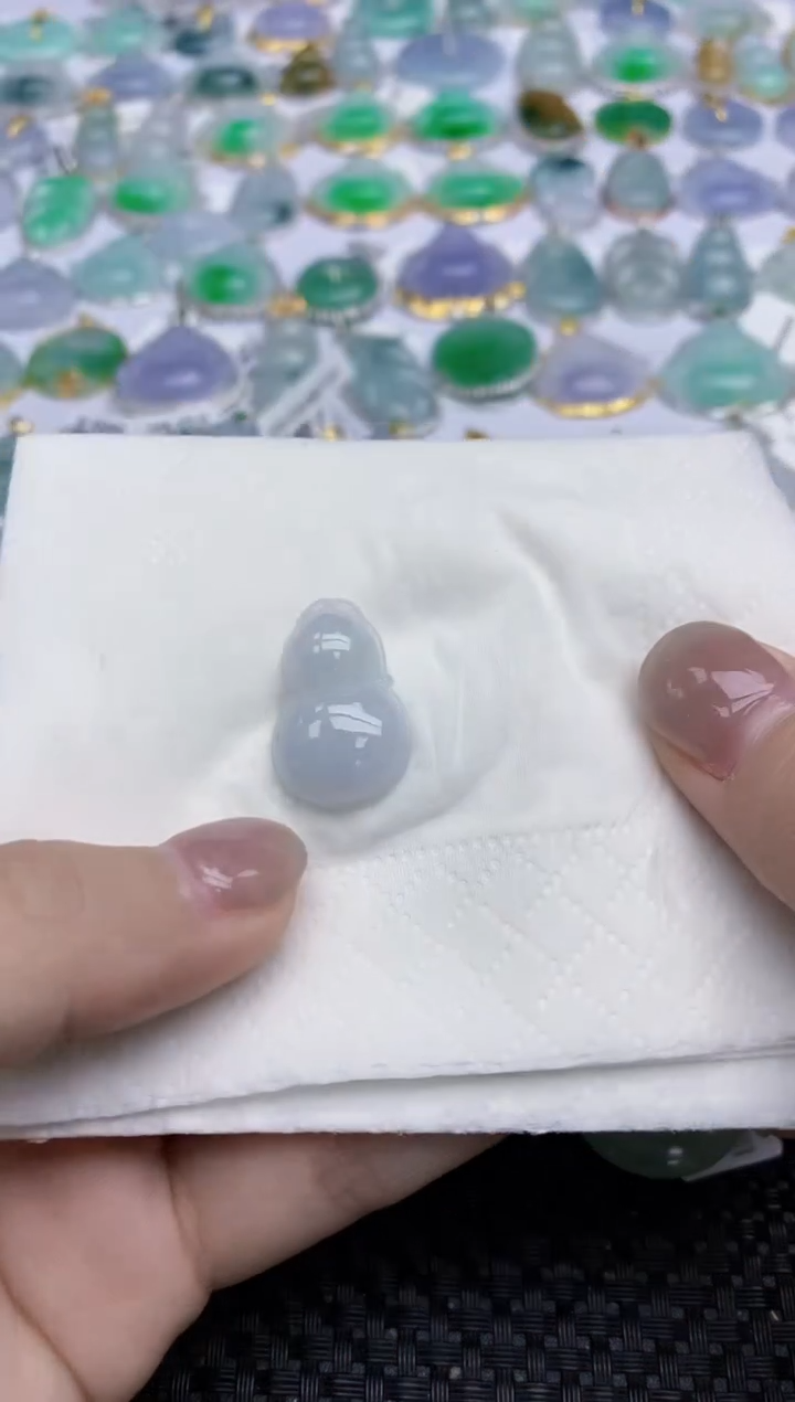 【闪购商品】翡翠颈饰未镶嵌天然翡翠A货