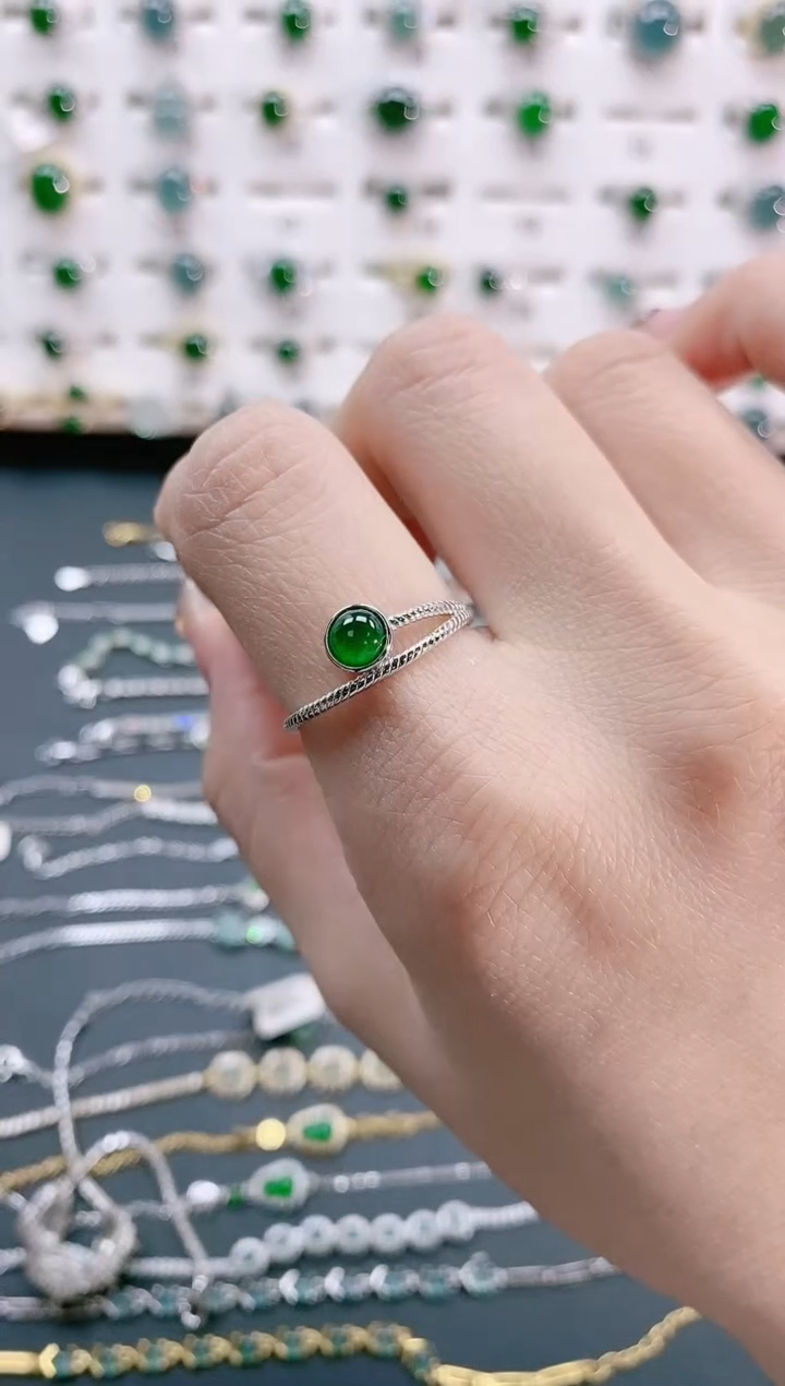 【闪购商品】翡翠戒指银S925镶嵌天然翡翠