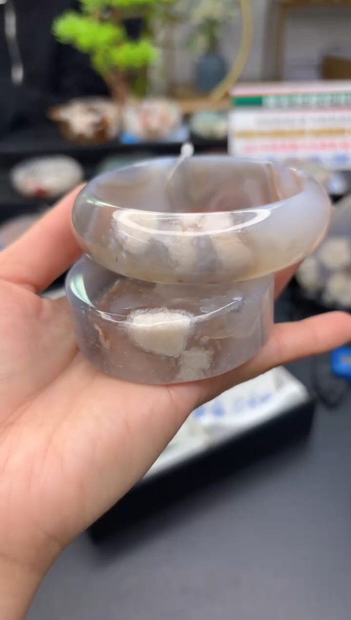 【闪购商品】石英质玉手镯未镶嵌C378(62圈赠送镯心)