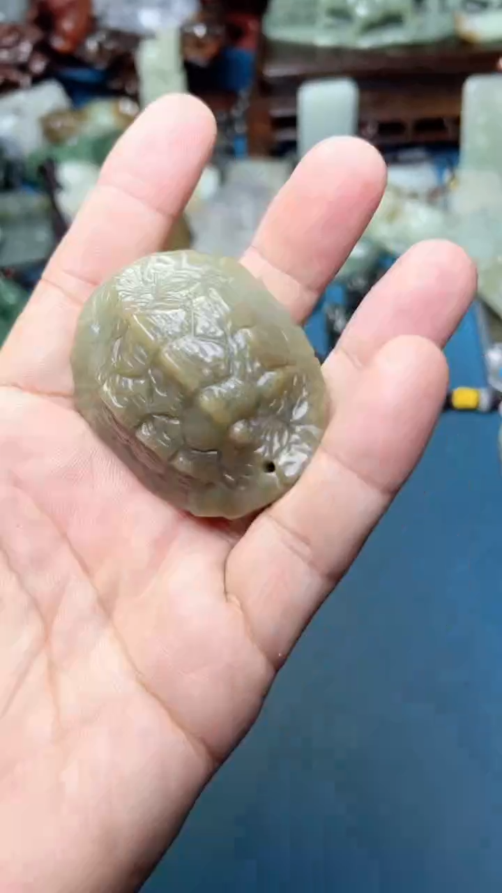 未镶嵌和田玉把件-