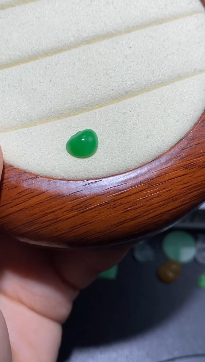 未镶嵌定制翡翠苹果6.9*8.1*3.2