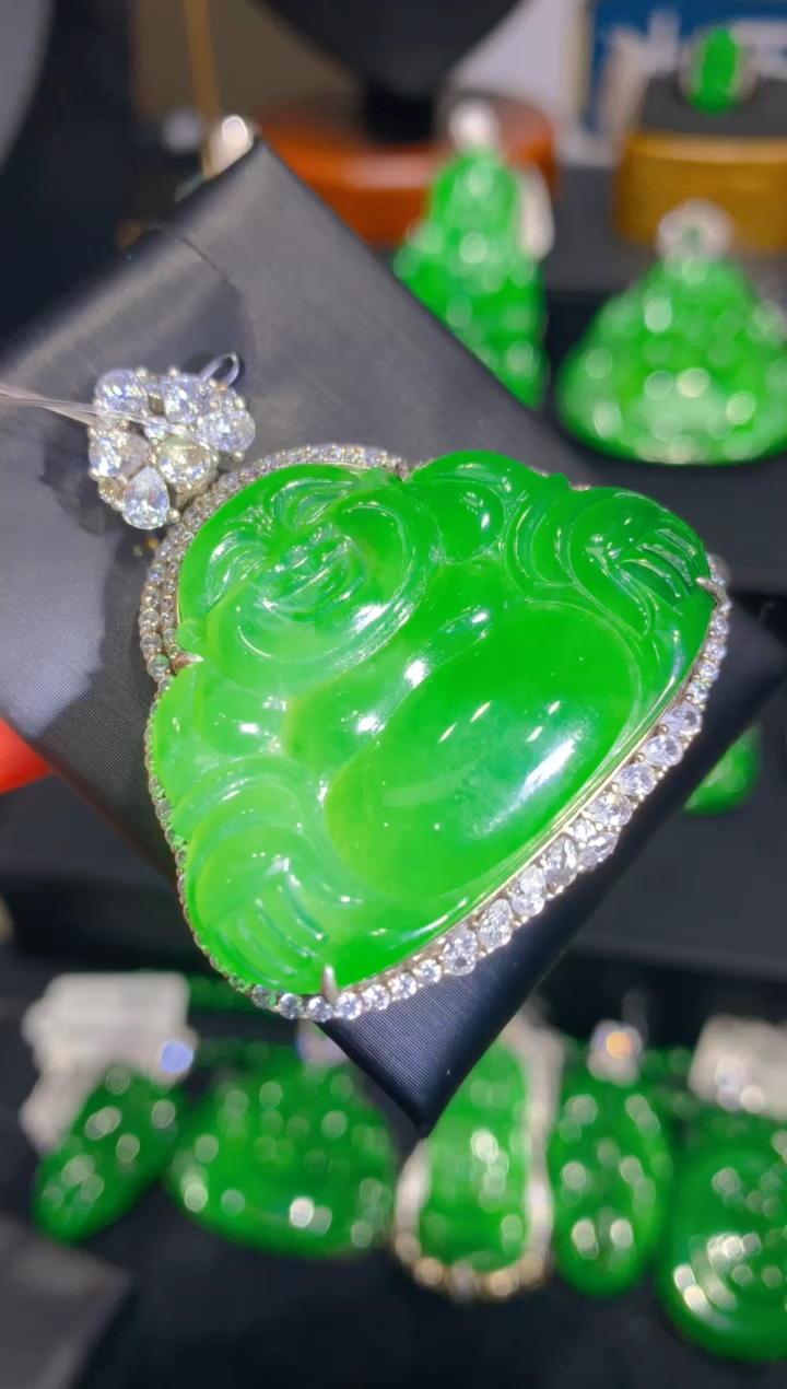 【闪购商品】翡翠颈饰银S925镶嵌72一季