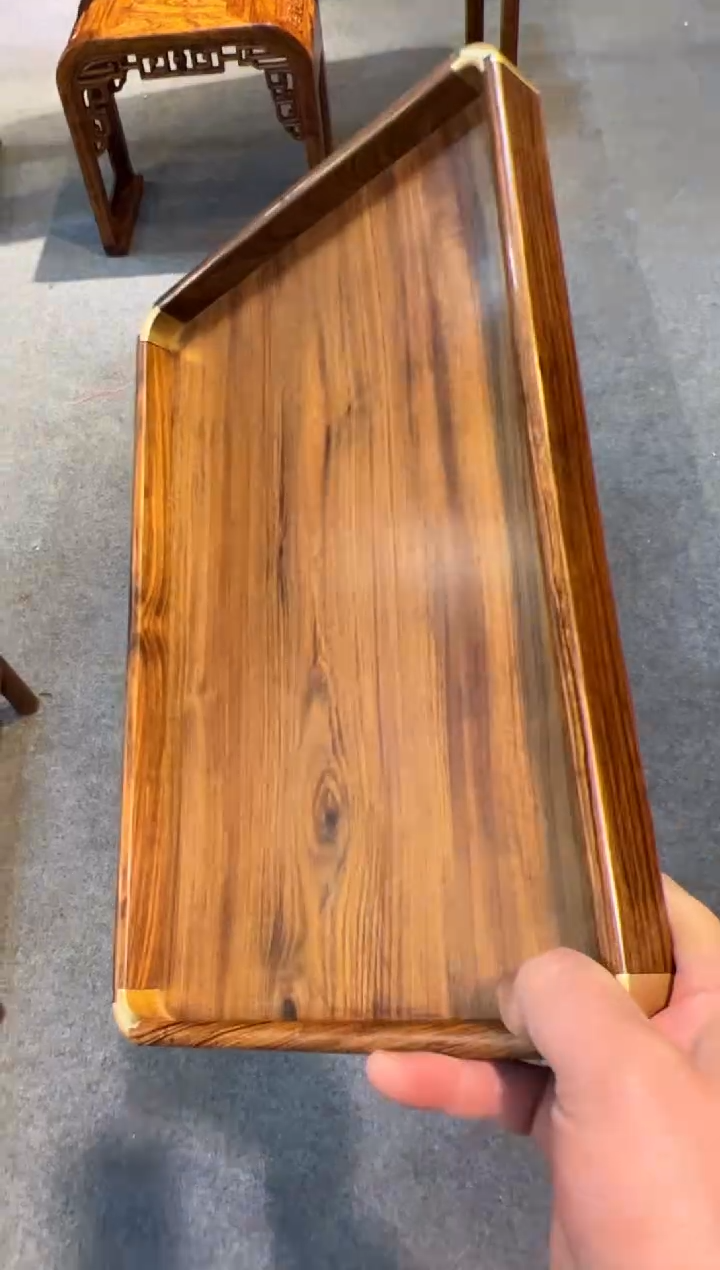 【闪购商品】花梨木类茶盘一个