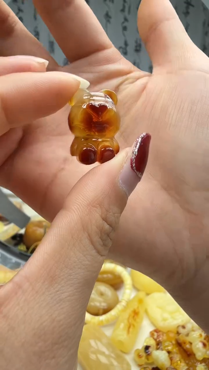 未镶嵌琥珀裸石配饰