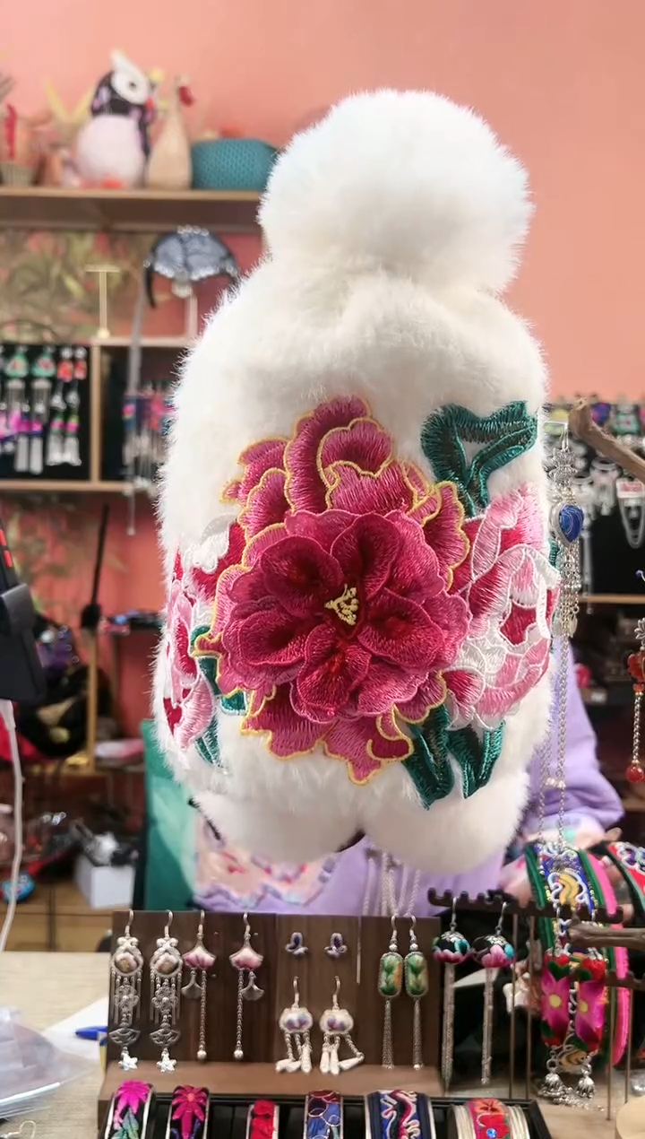 【闪购商品】织绣民族风老绣饰品288