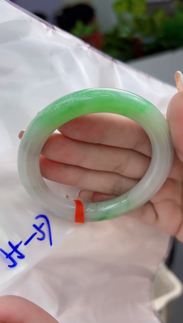 【闪购商品】翡翠手镯未镶嵌翡翠手镯