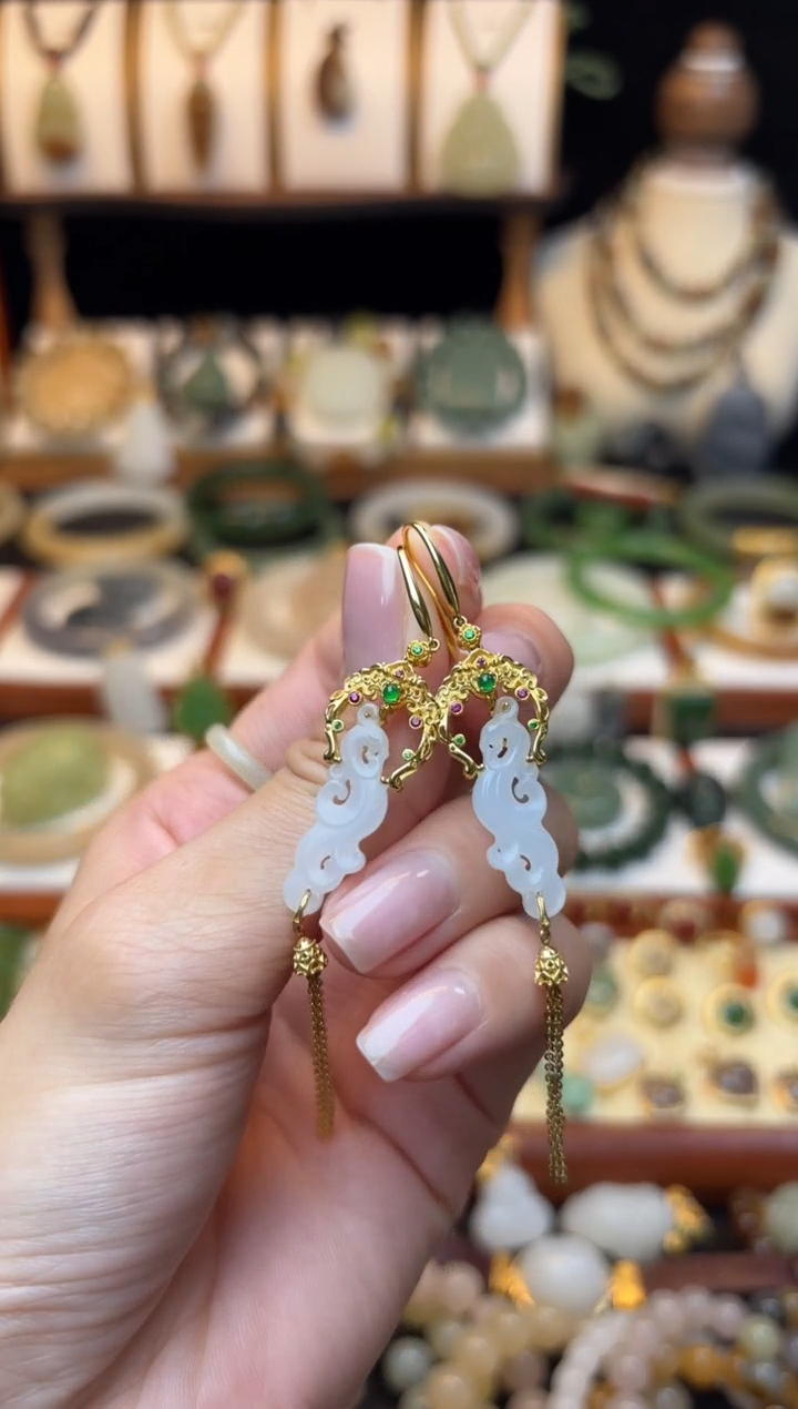 【闪购商品】和田玉耳饰18K金镶嵌1