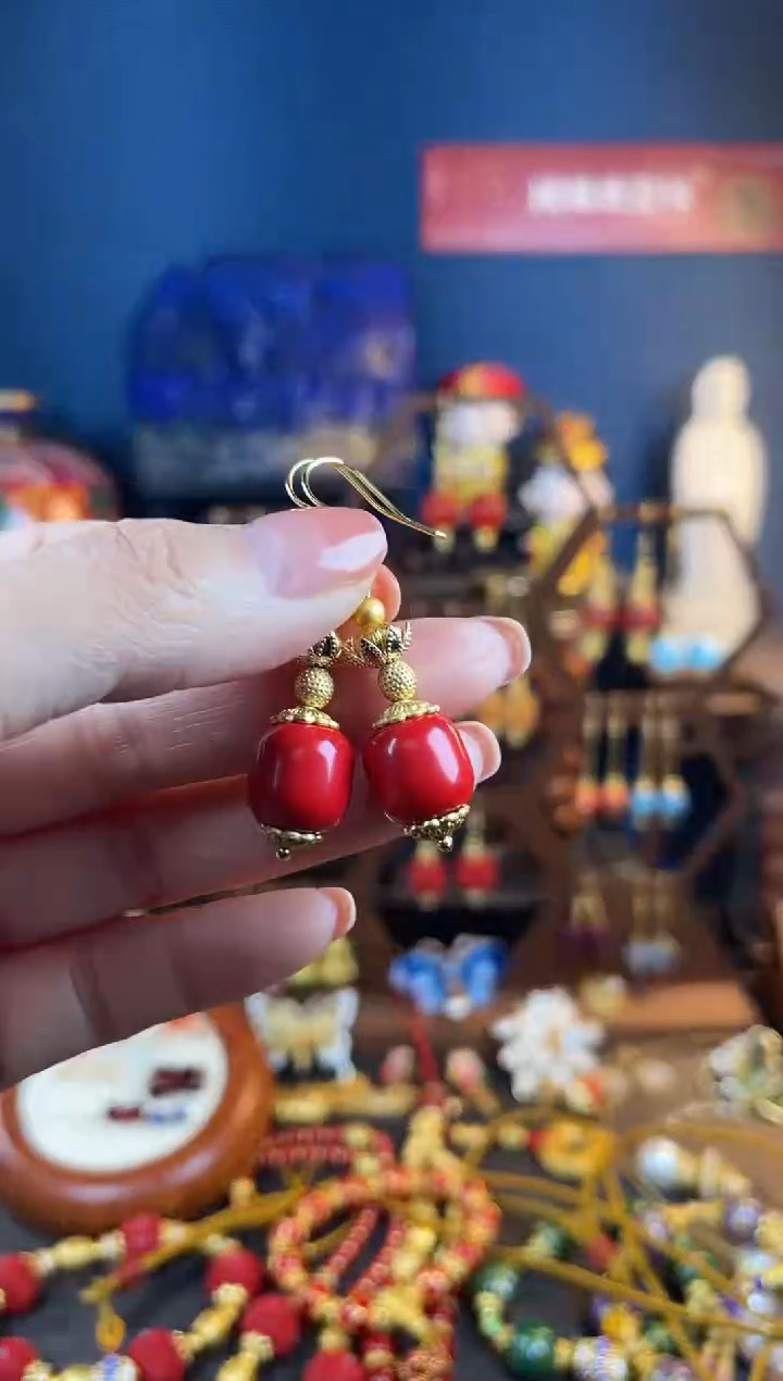 【闪购商品】红红桶珠珐琅耳钩