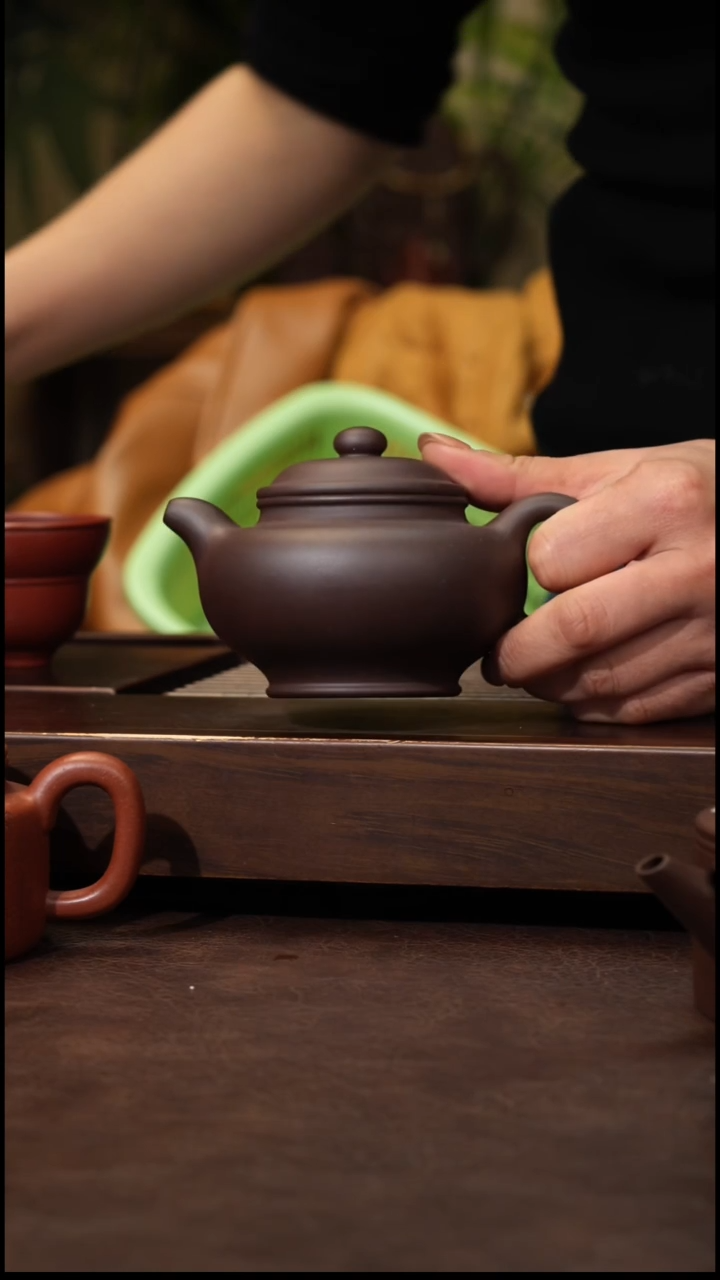 茶壶紫砂黑星土壶王掇只-180cc左右