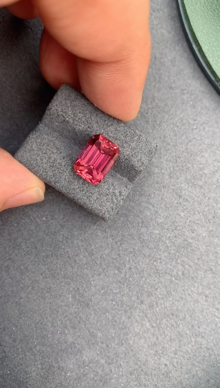 【闪购商品】碧玺裸石未镶嵌4.6ct粉碧玺