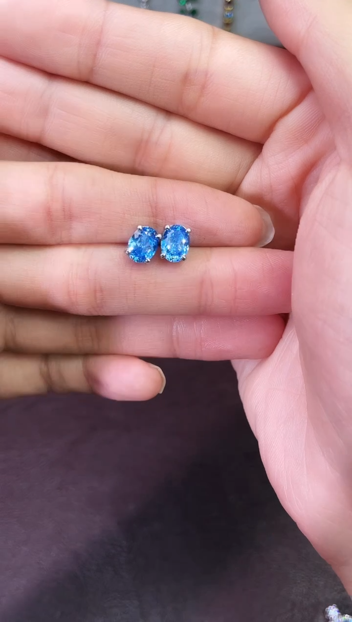 合金颈饰合成钻石蓝宝耳钉