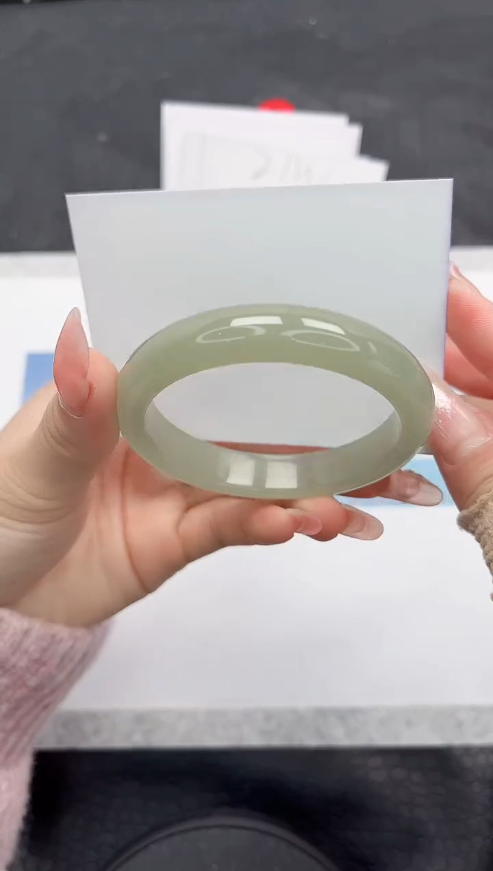 【闪购商品】石英质玉手镯未镶嵌L209-56