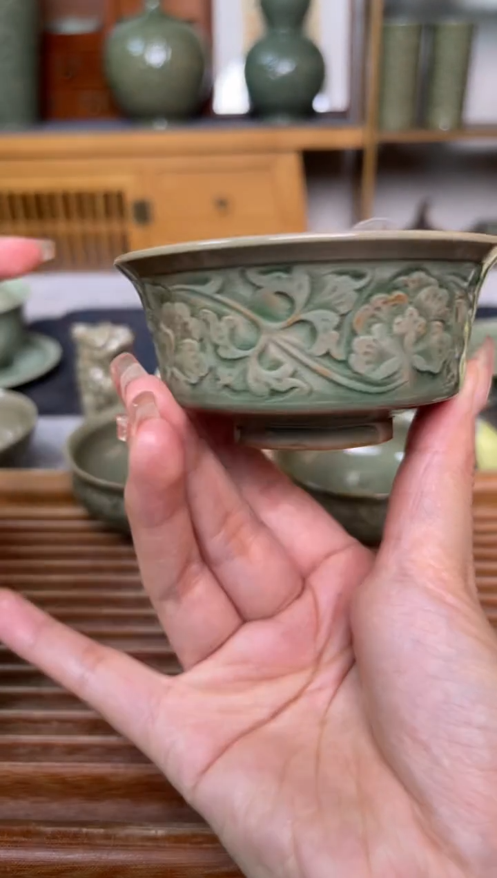 【闪购商品】其他115王晓娜 纯手工秘色万刀牡丹纹扯足杯