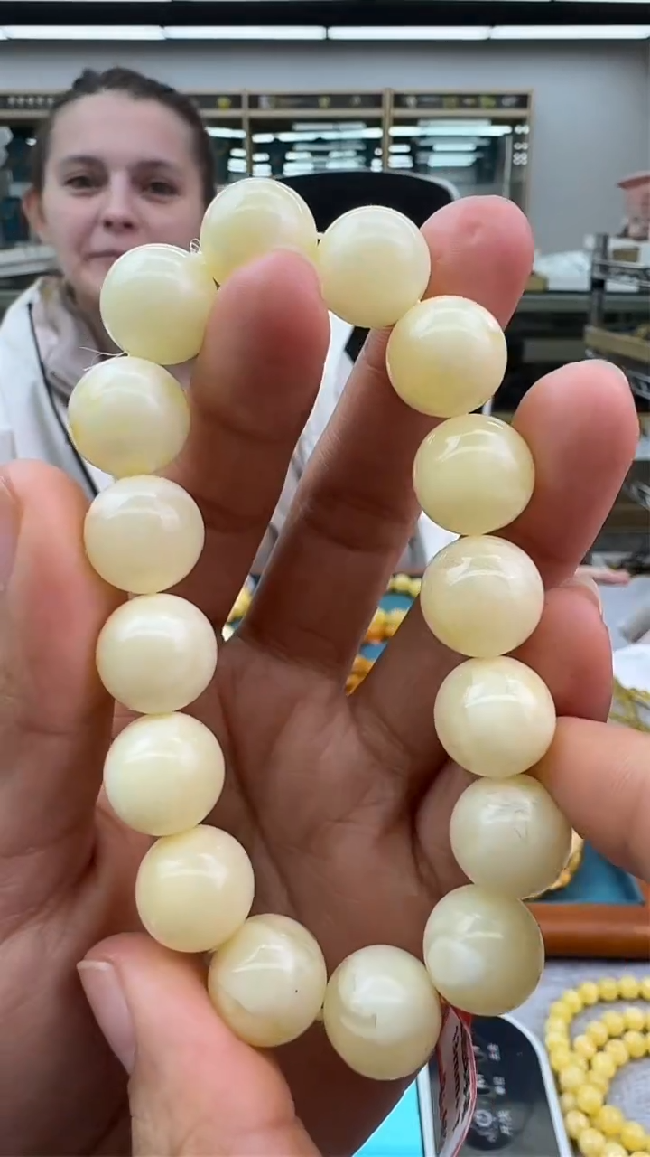 【闪购商品】琥珀手链未镶嵌50秒拍号