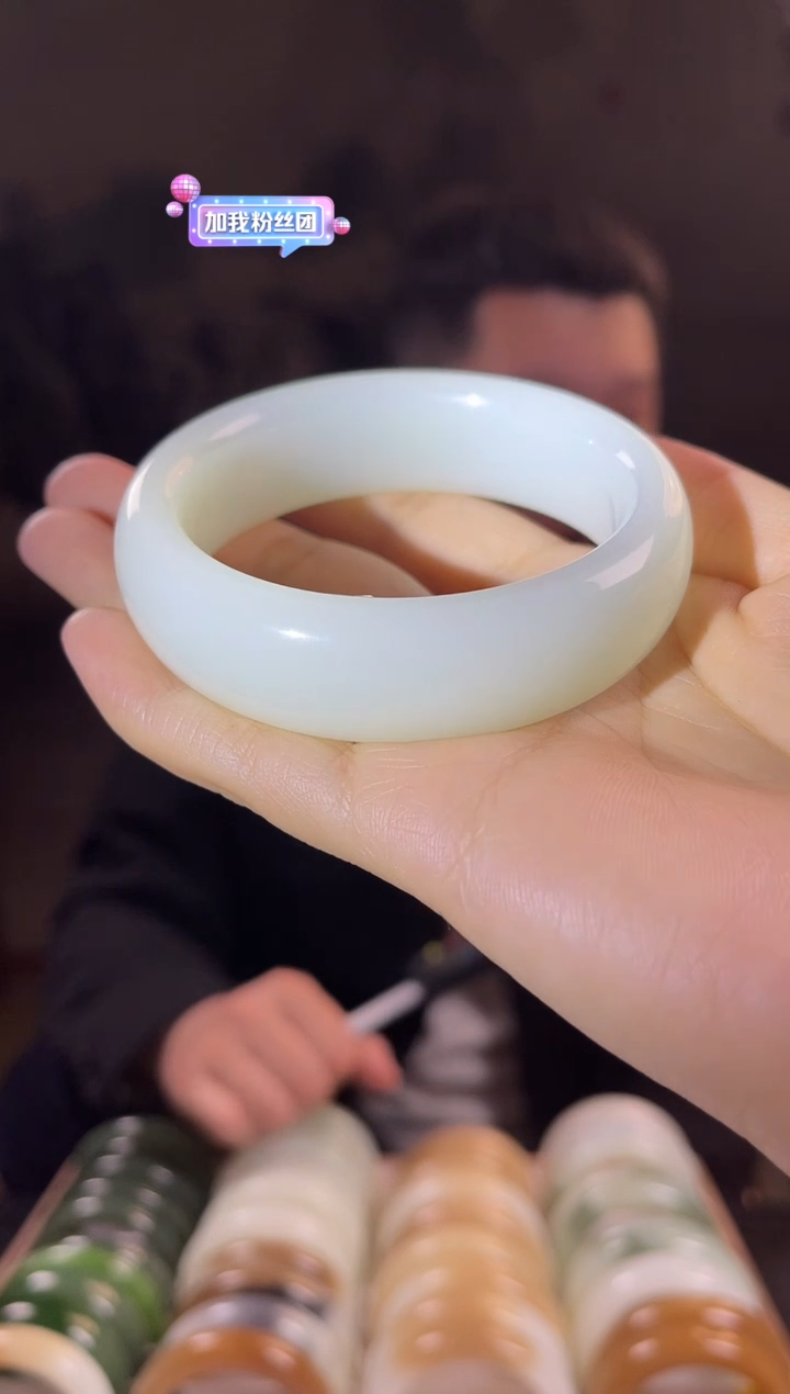 未镶嵌手镯和田玉56+圈口仅一只