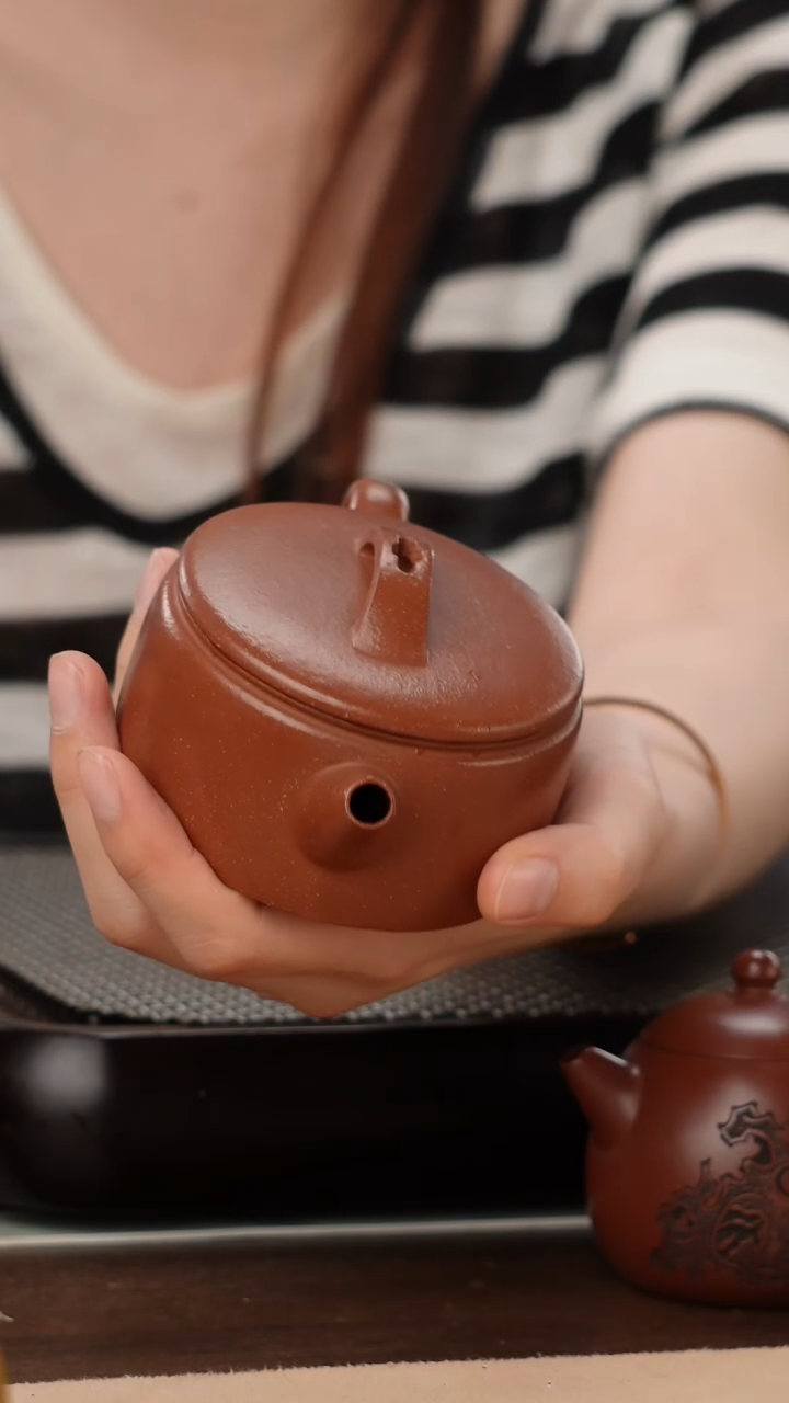 茶壶紫砂绝红降坡汉瓦180cc