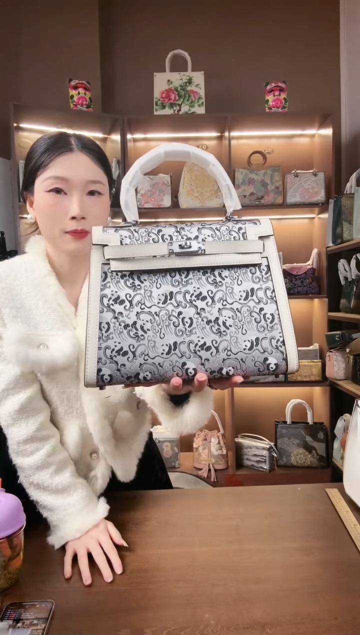 【闪购商品】织绣【福利款】岁玺子兮头层牛皮 蜀锦凯莉
