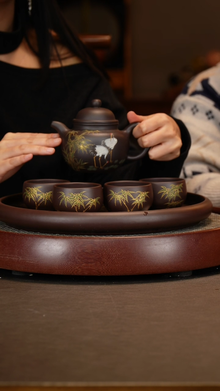 【闪购商品】紫砂茶壶掇球套组+万山红遍四条屏+紫泥玉兰杯