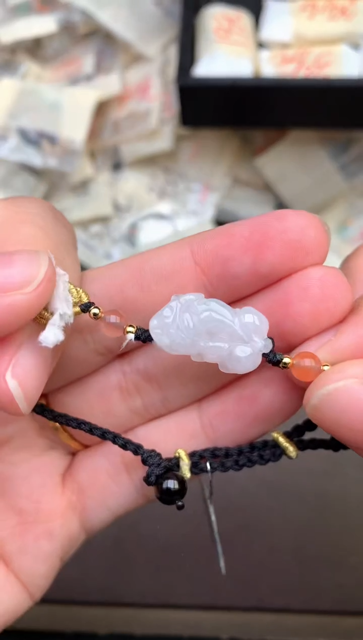 未镶嵌挂件翡翠— 福利