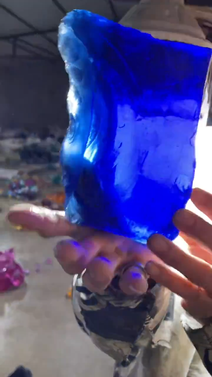 新疆五彩石原石摆件