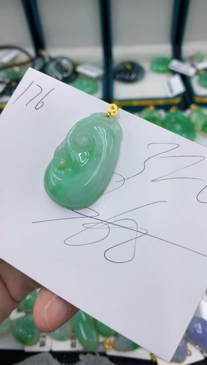 【闪购商品】翡翠颈饰18K金镶嵌号链接11111