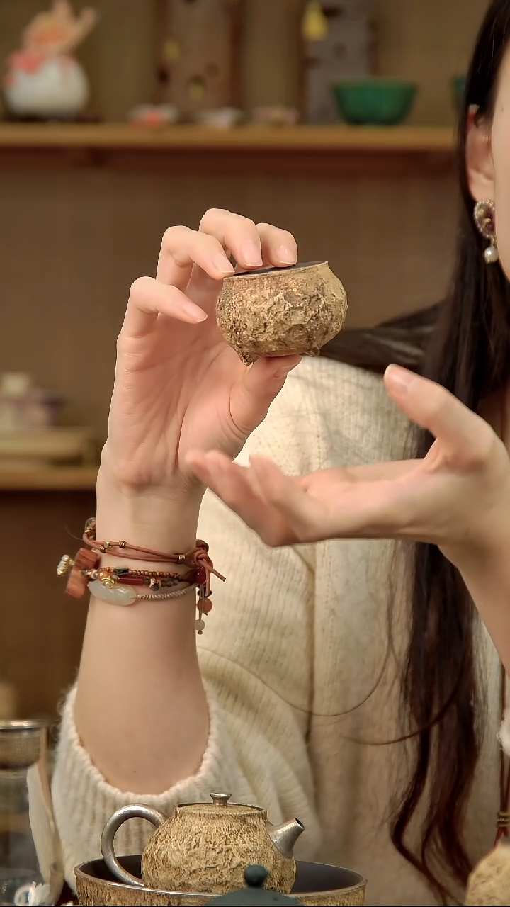 言野手作 粉引仿古三足杯