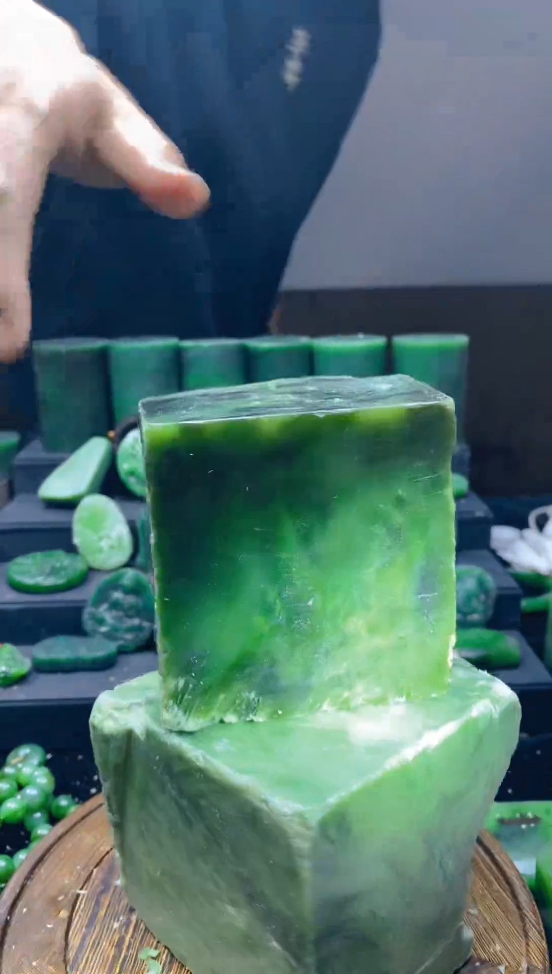 未镶嵌和田玉珠宝半成品1