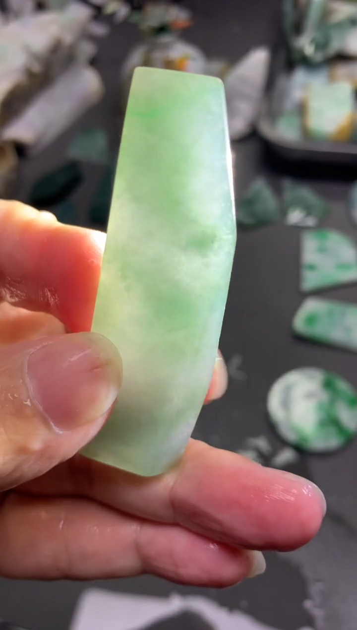 【闪购商品】翡翠颈饰未镶嵌天然缅甸翡翠A货