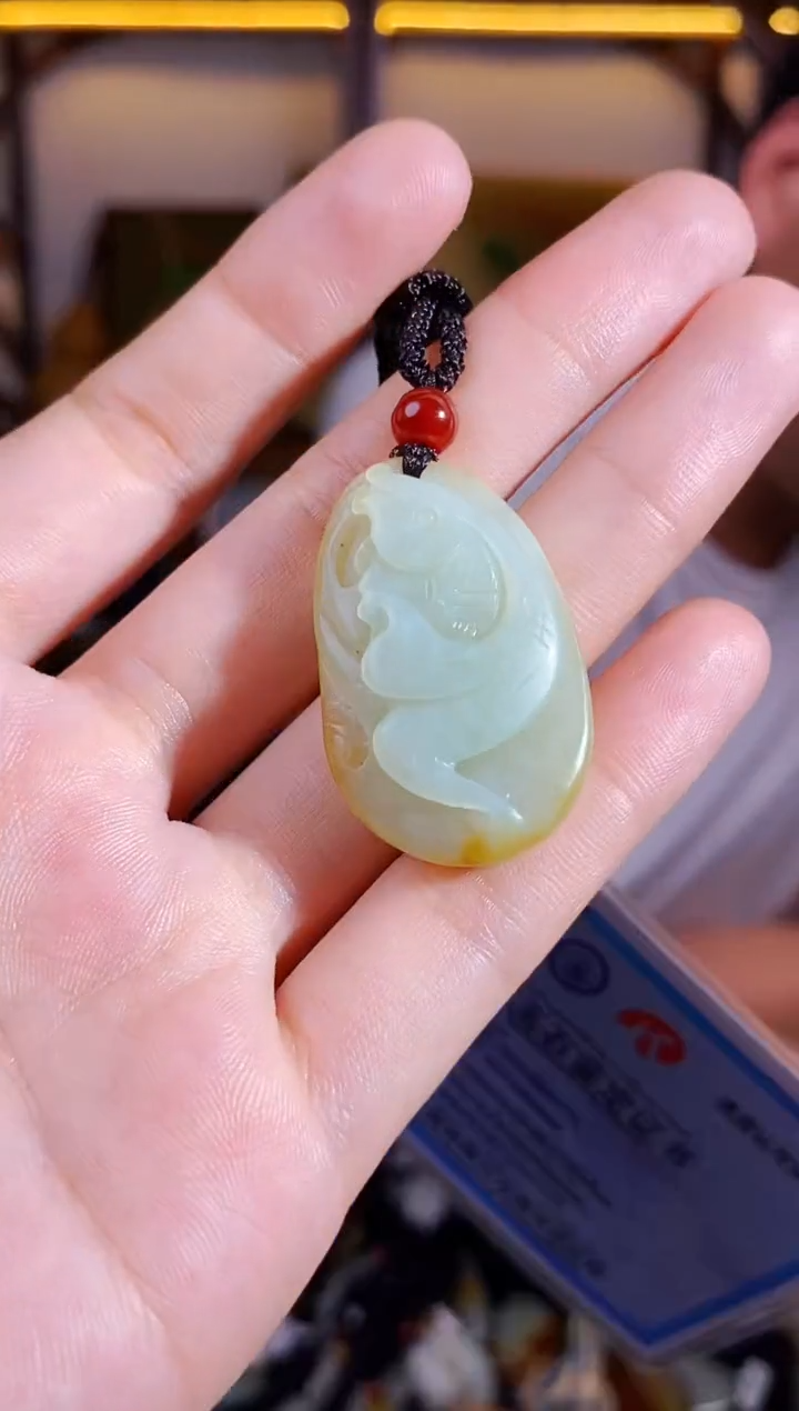 和田玉未镶嵌颈饰1