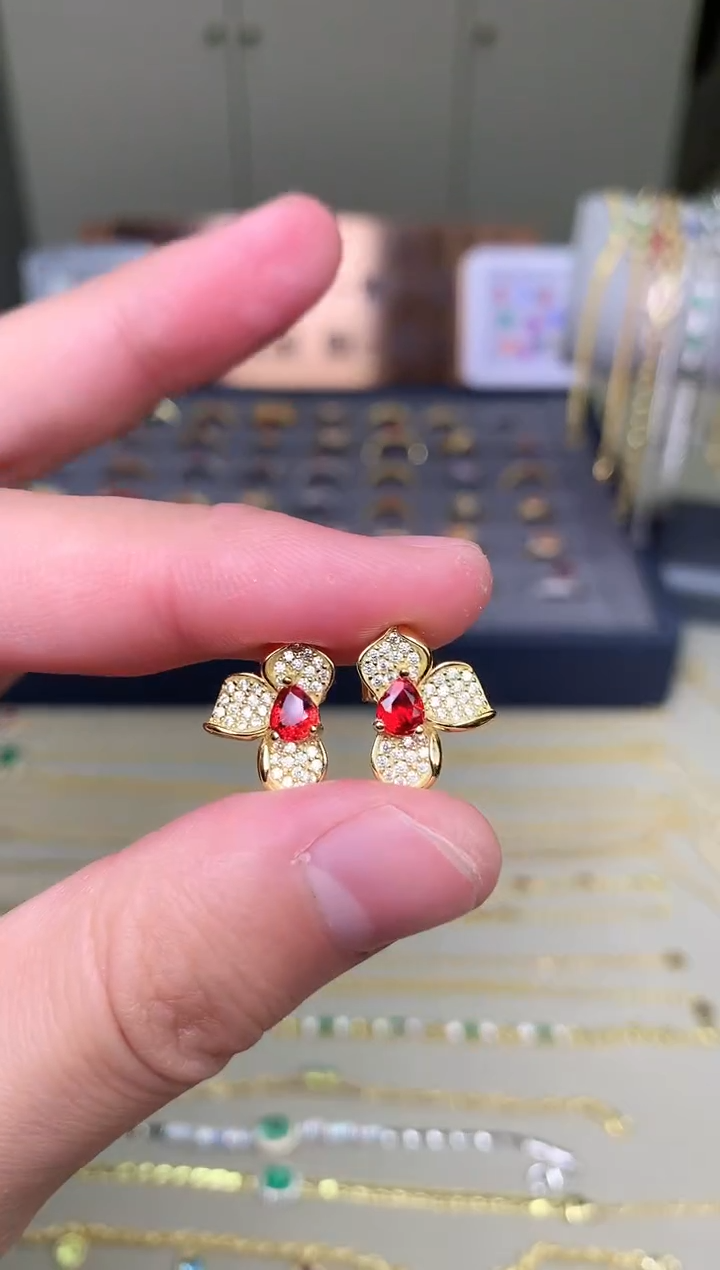【闪购商品】蓝宝石耳饰银S925镶嵌耳饰