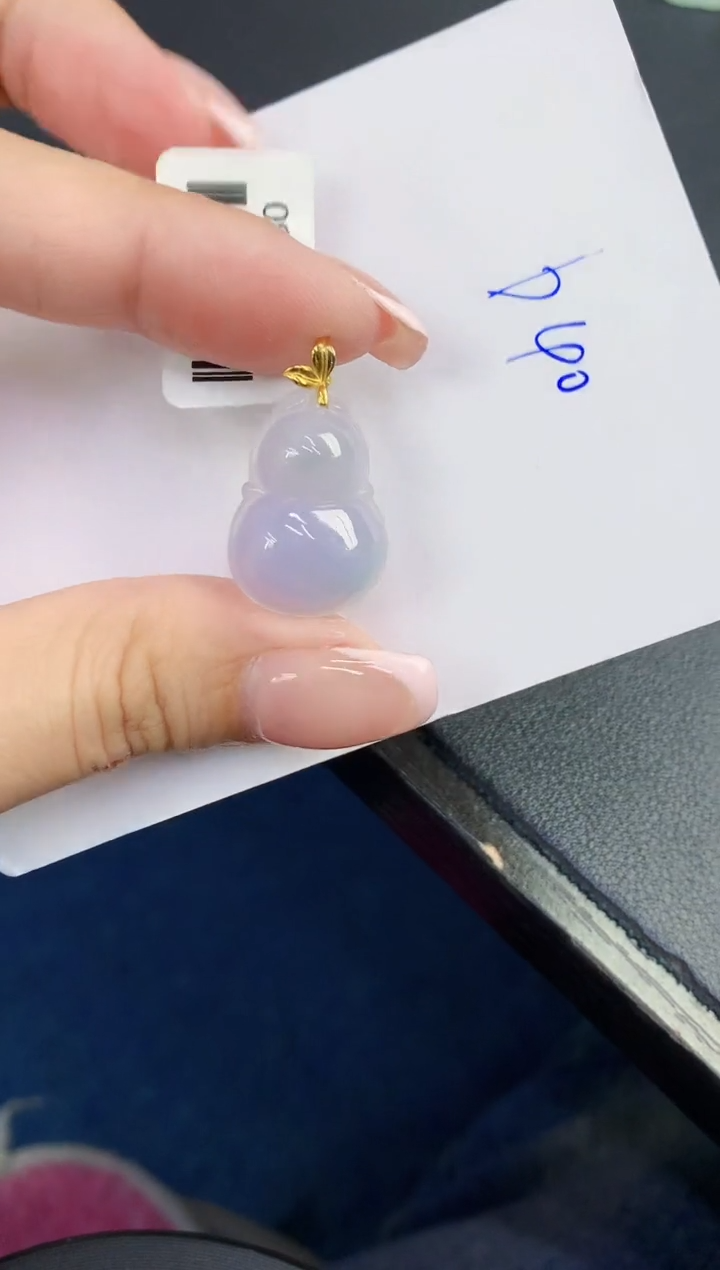 翡翠18K金镶嵌颈饰缅甸天然翡翠A货