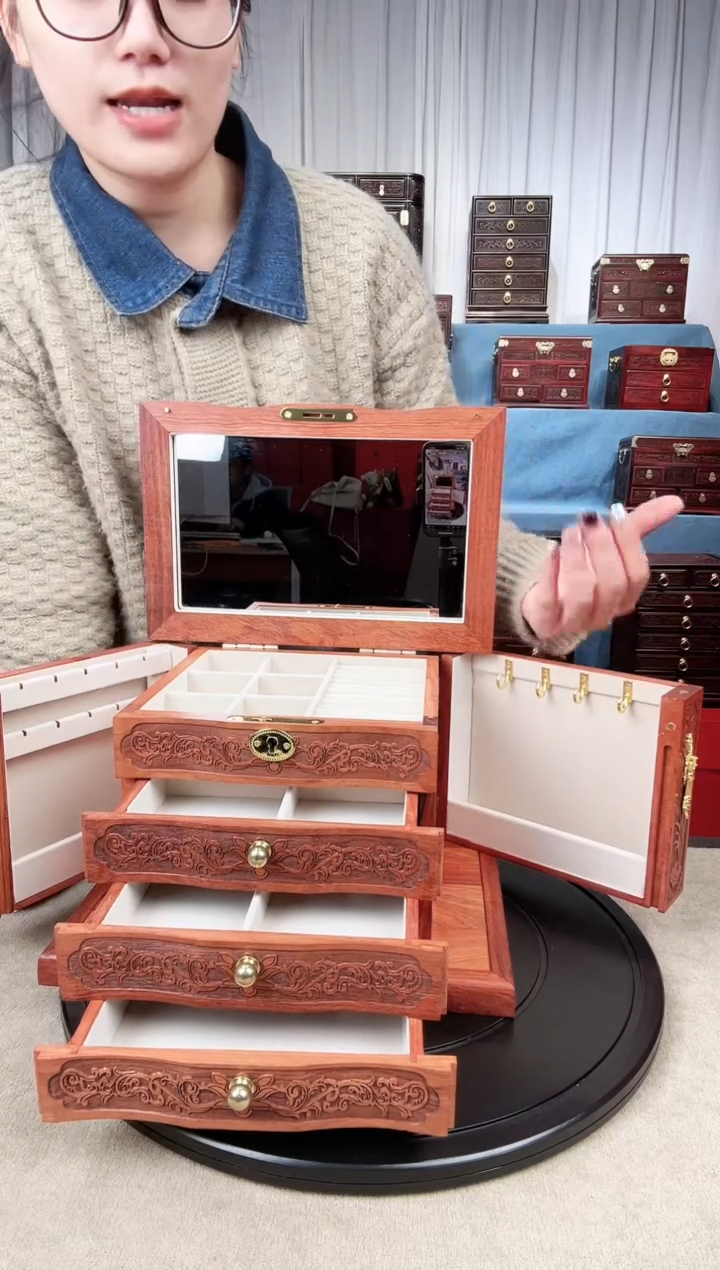 花梨木类成套家具荷塘月色