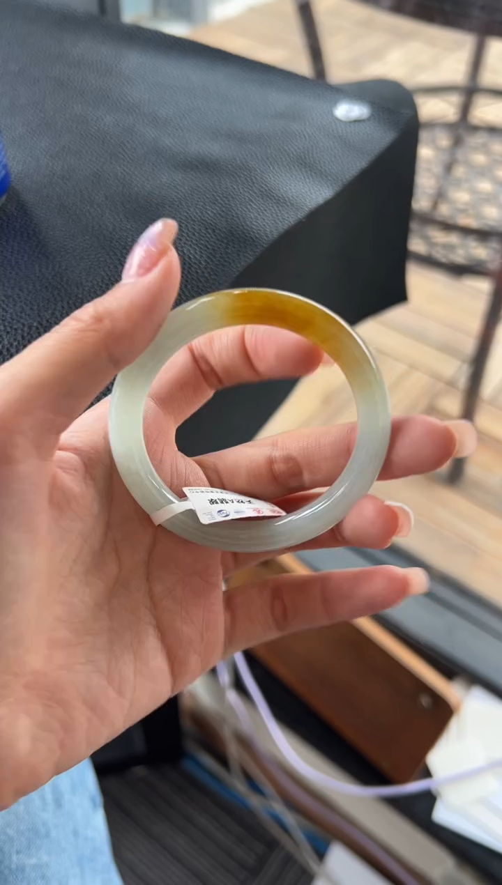 【闪购商品】翡翠手镯未镶嵌33号52.3*8*8.1