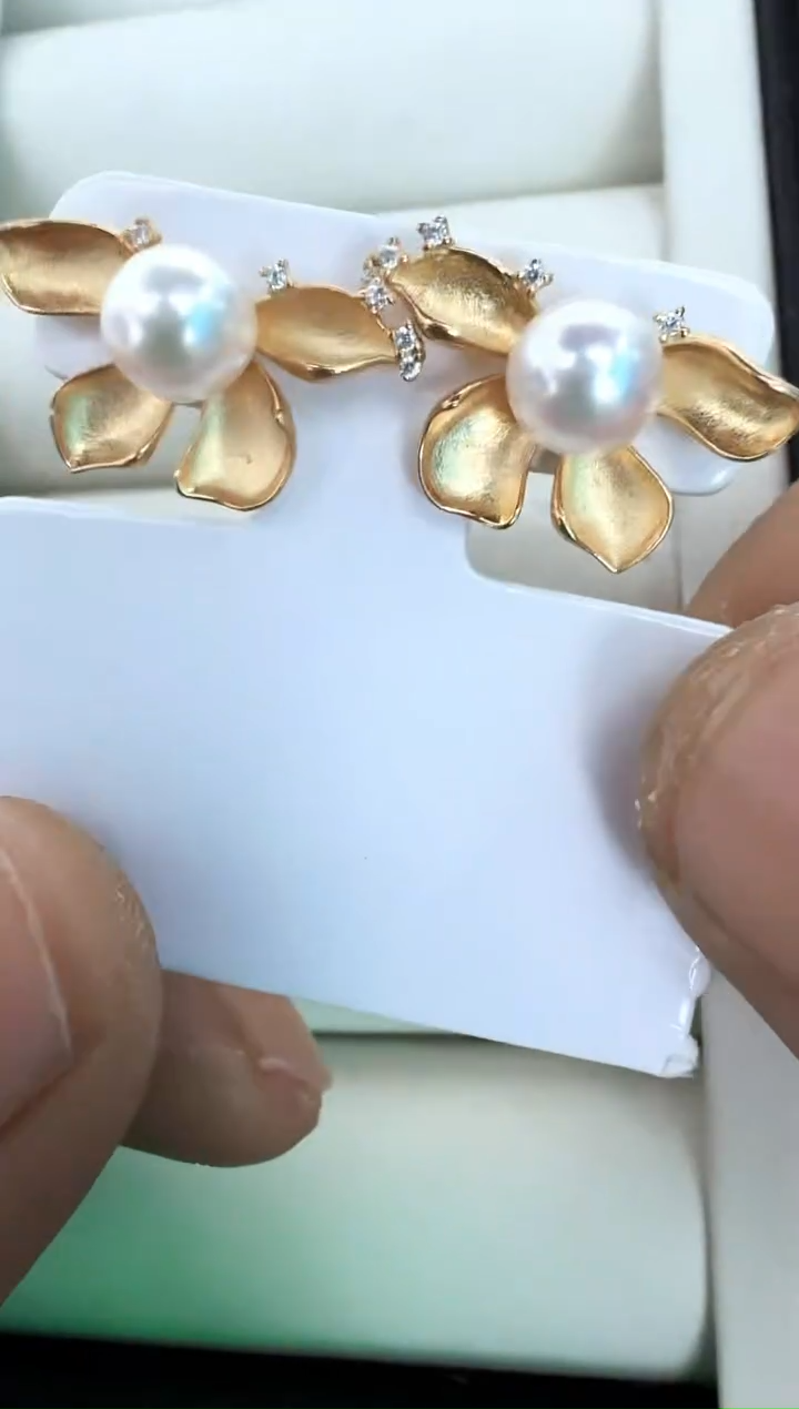 【闪购商品】海水珍珠耳饰银S925镶嵌耳钉