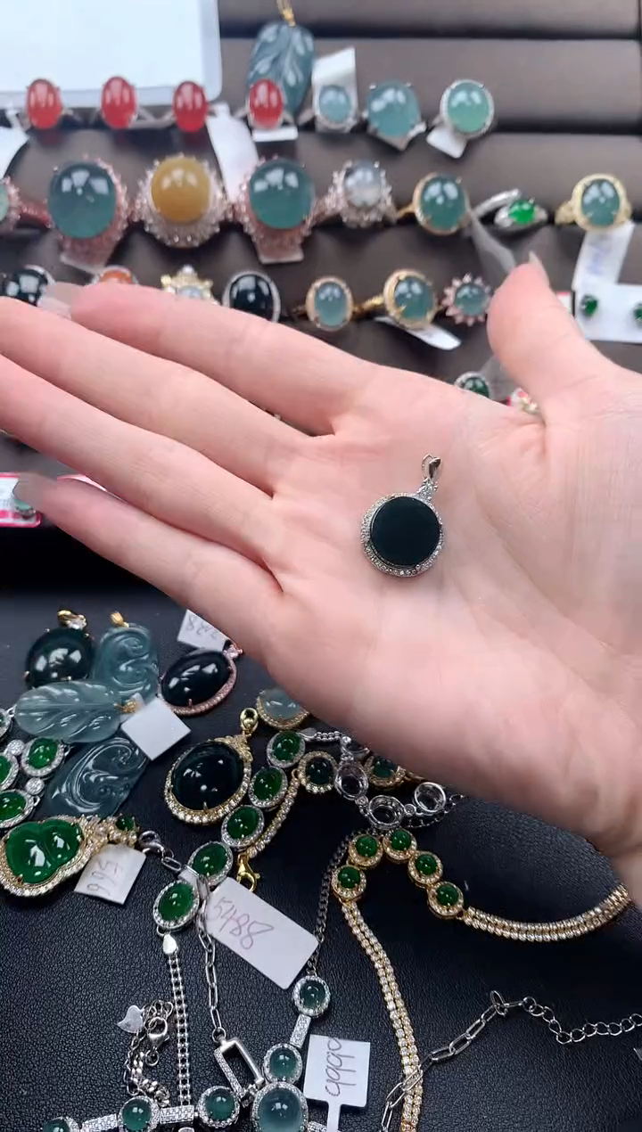 【闪购商品】翡翠戒指银S925镶嵌32132131