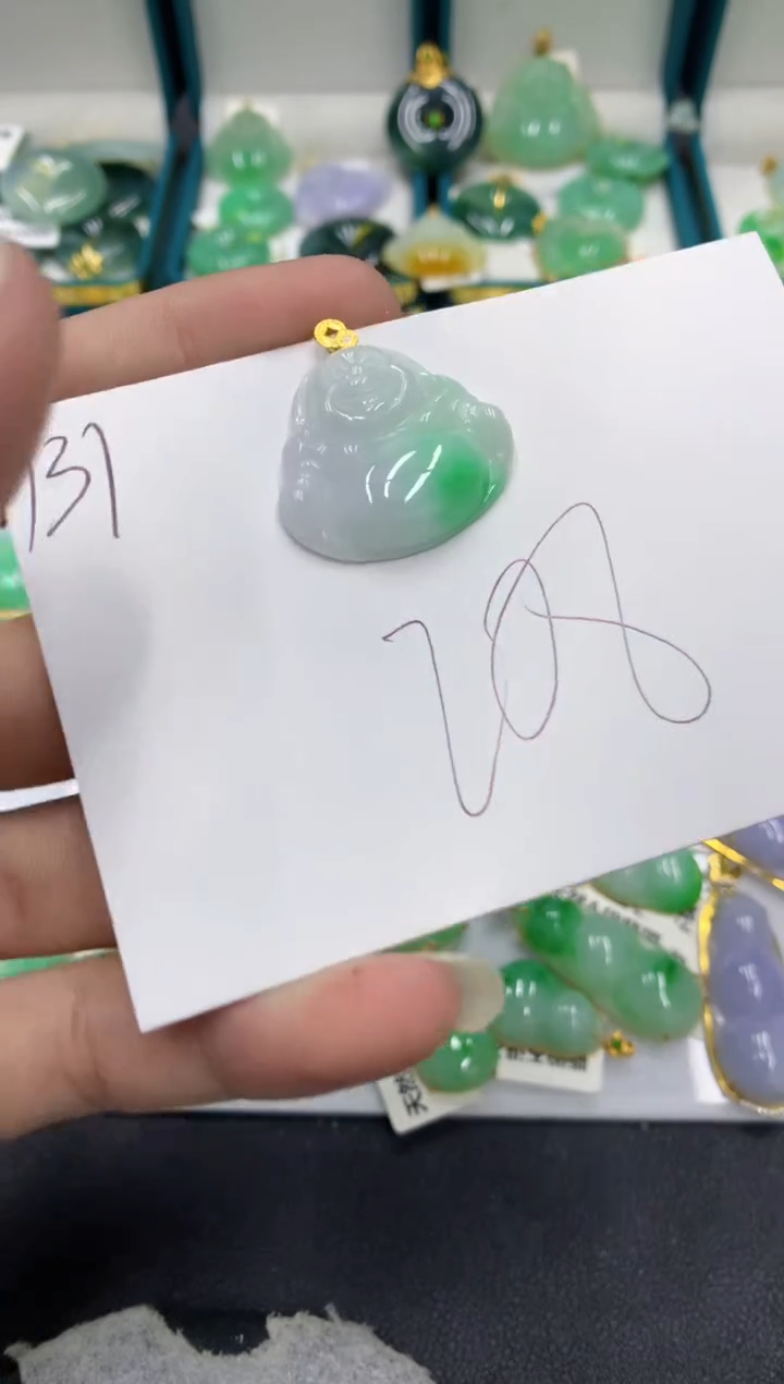 【闪购商品】翡翠颈饰18K金镶嵌翡翠